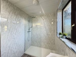 Photo 1- click for photo gallery